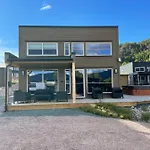 펜션 Exclusive Funkis Cabin, View, Rooftop Terrace, Jacuzzi, Sauna, Close To Golf And Alpine