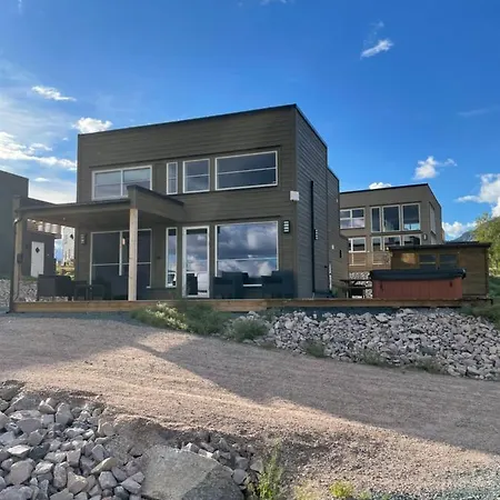 Exclusive Funkis Cabin, Lake View, Rooftop Terrace, Jacuzzi, Sauna, Close To Golf And Alpine Holiday home