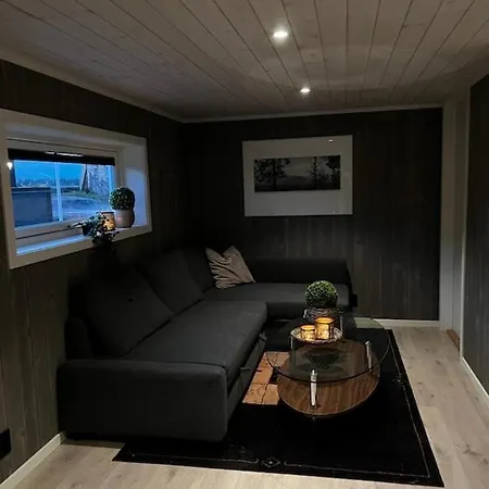 Exclusive Funkis Cabin, Lake View, Rooftop Terrace, Jacuzzi, Sauna, Close To Golf And Alpine