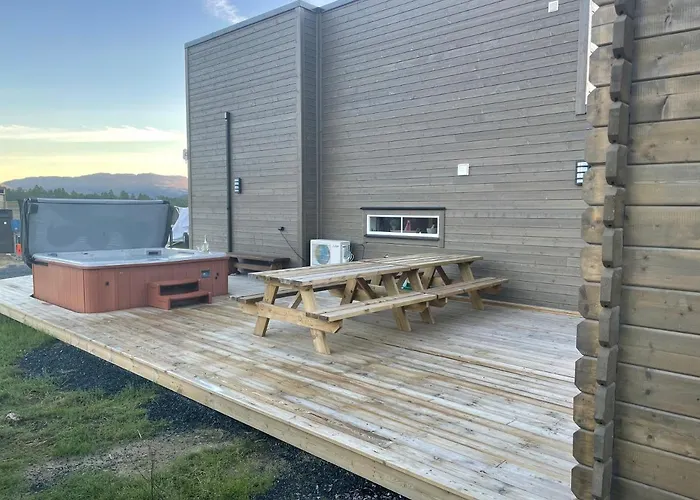 Exclusive Funkis Cabin, View, Rooftop Terrace, Jacuzzi, Sauna, Close To Golf And Alpine Ferienhaus Vradal