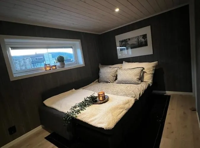 Exclusive Funkis Cabin, View, Rooftop Terrace, Jacuzzi, Sauna, Close To Golf And Alpine Holiday home