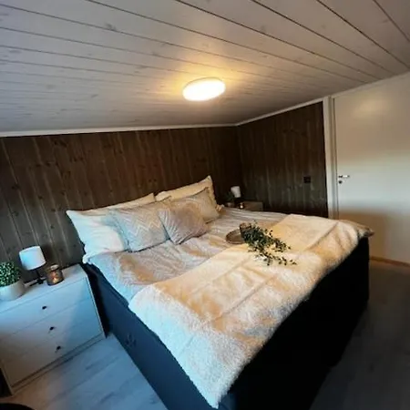Exclusive Funkis Cabin, View, Rooftop Terrace, Jacuzzi, Sauna, Close To Golf And Alpine *