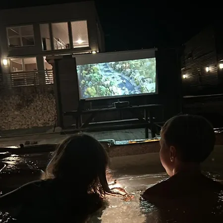 Exclusive Funkis Cabin, View, Rooftop Terrace, Jacuzzi, Sauna, Close To Golf And Alpine *