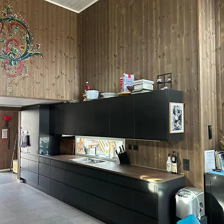 Vakantiehuis Exclusive Funkis Cabin, View, Rooftop Terrace, Jacuzzi, Sauna, Close To Golf And Alpine